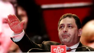 Vanghelie spune că rolul lui în campanie va fi să îi taie labele buldogului Blaga