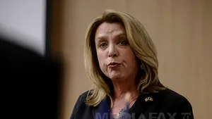 INTERVIU cu Deborah Lee James: Sistemul antirachetă NATO nu vizează Rusia, ci ameninţări din Orientul Mijlociu - FOTO