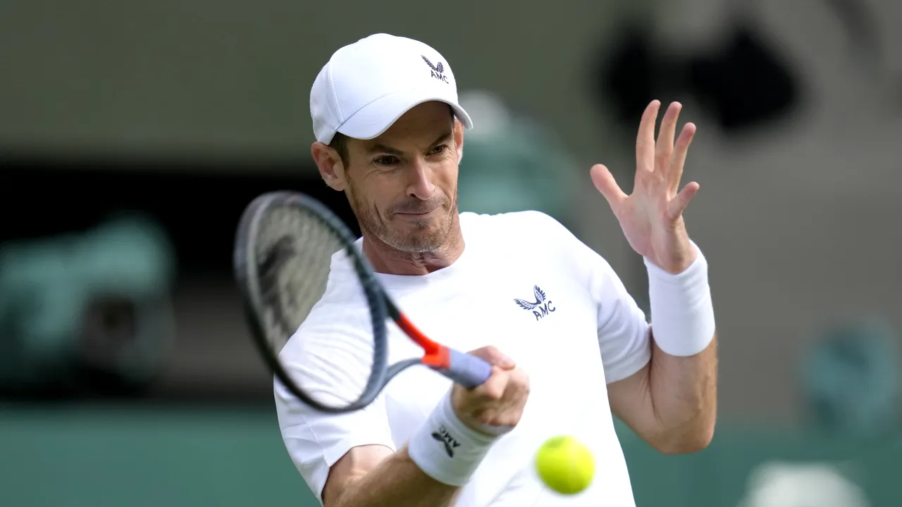 Andy Murray reuşeşte a 500-a victorie din carieră pe suprafaţă hard