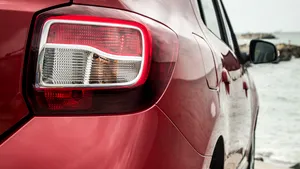 Cât de mult vă iubiţi maşina? Votaţi şi puteţi câştiga!