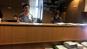 Sălile de judecată din Prahova, folosite pe rând de magistraţi. Dosarele, cărate cu coşul de cumpărături