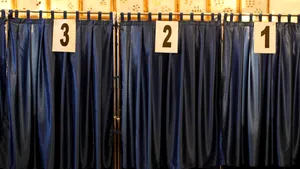 Sute de persoane aflate în faţa unor secţii din Vama Veche şi Costineşti nu au mai apucat să voteze