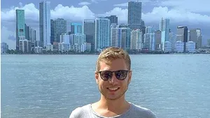 Yair, fiul rezervist al lui Netanyahu, dulce o viaţă dulce în Miami şi postează pe Telegram

