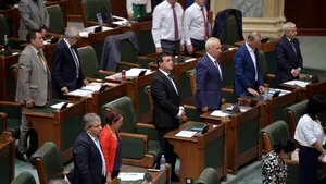 Conflictul de interese pentru aleşii locali va fi sancţionat cu scăderea a 10% din indemnizaţie