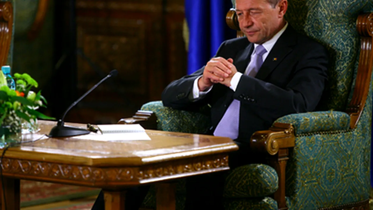 Romanian President Summons Govt For Talks On Public Spending, EU Funds, Constitution Revision