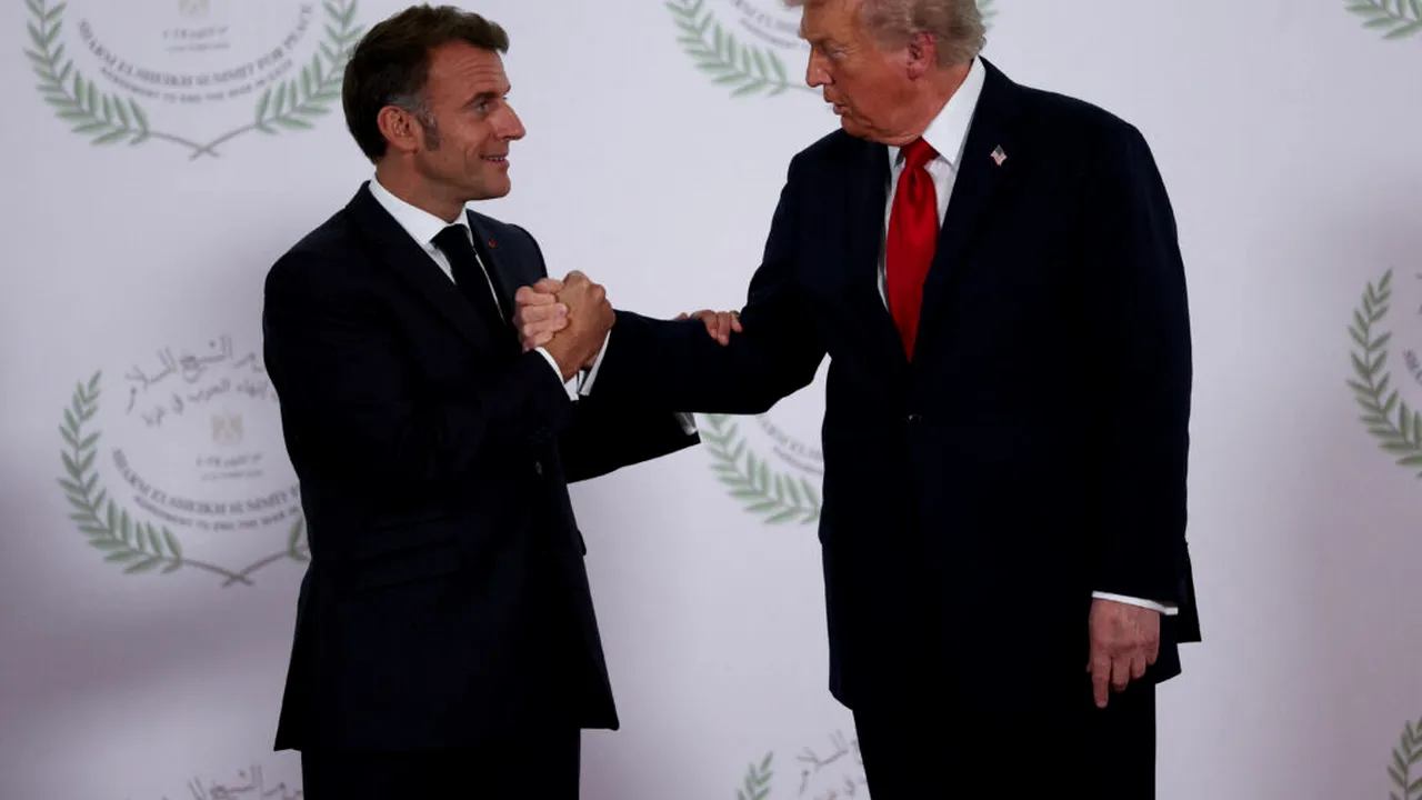 Trump amenință Franța cu tarife de 200% la vin și șampanie dacă Macron nu se alătură „Consiliului pentru Pace”