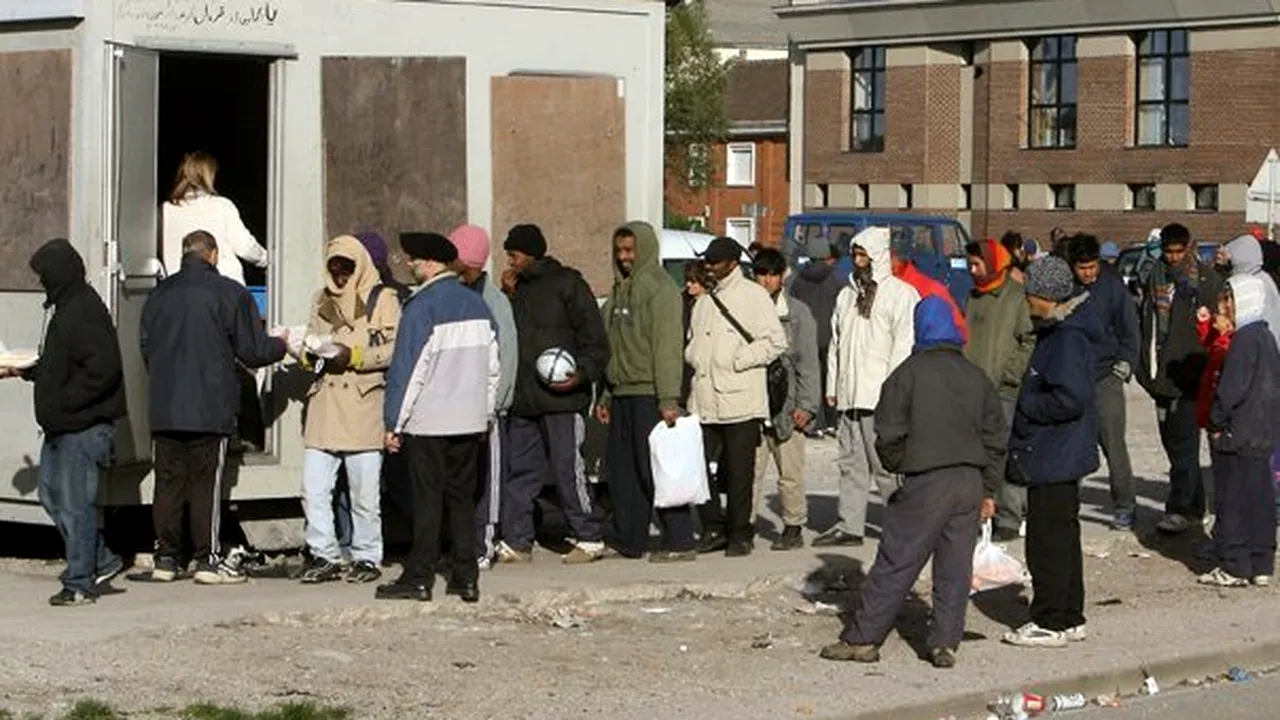 Sistemul de ajutoare sociale din Marea Britanie încurajează imigraţia