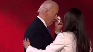 „Democraţia trebuie apărată”. Joe Biden, în lacrimi, a rostit discursul de rămas bun