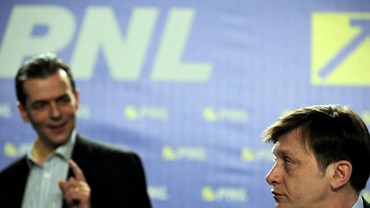 Orban către delegaţii la Congres: Mi-e drag Crin Antonescu, dragii mei, dar mi-e mult mai drag PNL