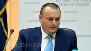 Fostul primar al Ploieştiului Iulian Bădescu, arestat pentru fapte de corupţie, audiat la DNA Ploieşti