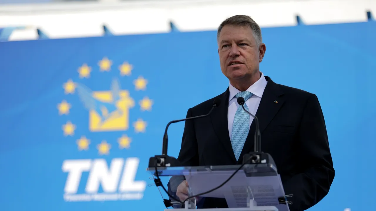 Klaus Iohannis, în faţa tinerilor liberali: Sunt foarte multe lucruri de făcut şi îndreptat după guvernările eşuate ale PSD/ Orban: E bulibăşeală în politica românească, oamenii nu mai înţeleg nimic| FOTO, VIDEO