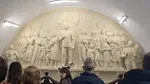 Basorelief imens al lui Stalin reinstalat in metroul din Moscova