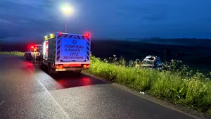 Ambulanță din Cluj, implicată într-un accident rutier: membrii echipajului și o pacientă, răniți