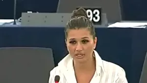 Elena Băsescu a ţinut cinci cuvântări în plenul PE pe teme variate, de la Euro la Schengen - VIDEO
