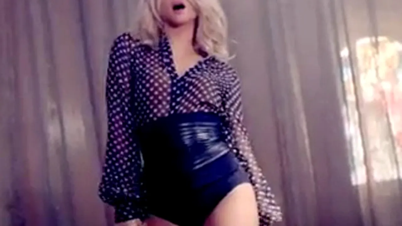 Shakira, SEXY şi PROVOCATOARE în noul ei videoclip. Ipostazele fierbinţi în care a fost surprinsă vedeta - VIDEO