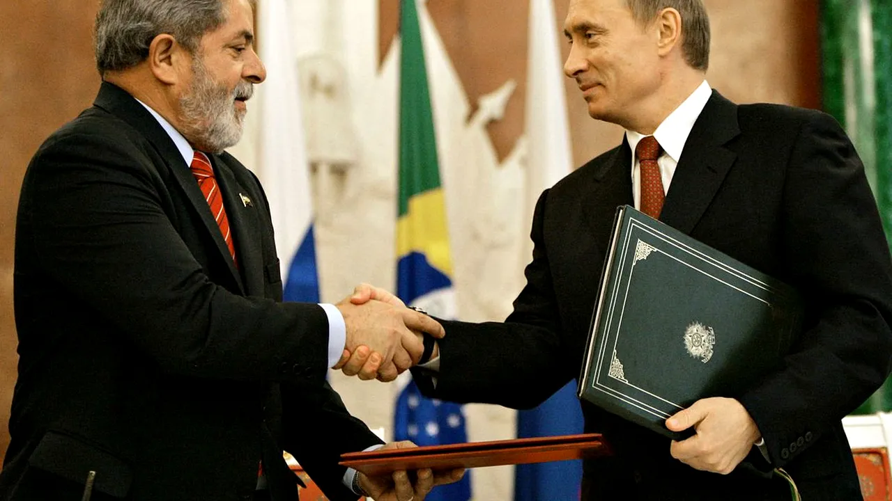 Lula da Silva îl îndeamnă pe Zelenski să negocieze cu Putin în privinţa Crimeii : 