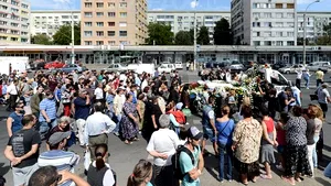 Protestul în memoria lui Ionuţ Anghel a fost aprobat pentru luni, în Parcul Izvor, însă pe Facebook continuă mobilizarea pentru un protest vineri