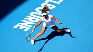 Alertă la Australian Open. Motivul pentru care 600 de jucători de tenis şi oficiali au fost izolaţi.  Toate meciurile de joi au fost amânate