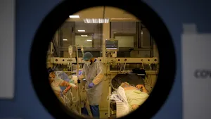 Coronavirus în România 23 octombrie 2021. Sute de decese şi peste 15.000 de cazuri. Bilanţ complet COVID-19