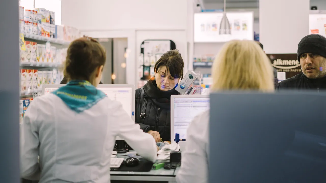 Unul dintre cele mai mari lanţuri de farmacii din România dispare complet. Ultimele locaţii tocmai au fost vândute 