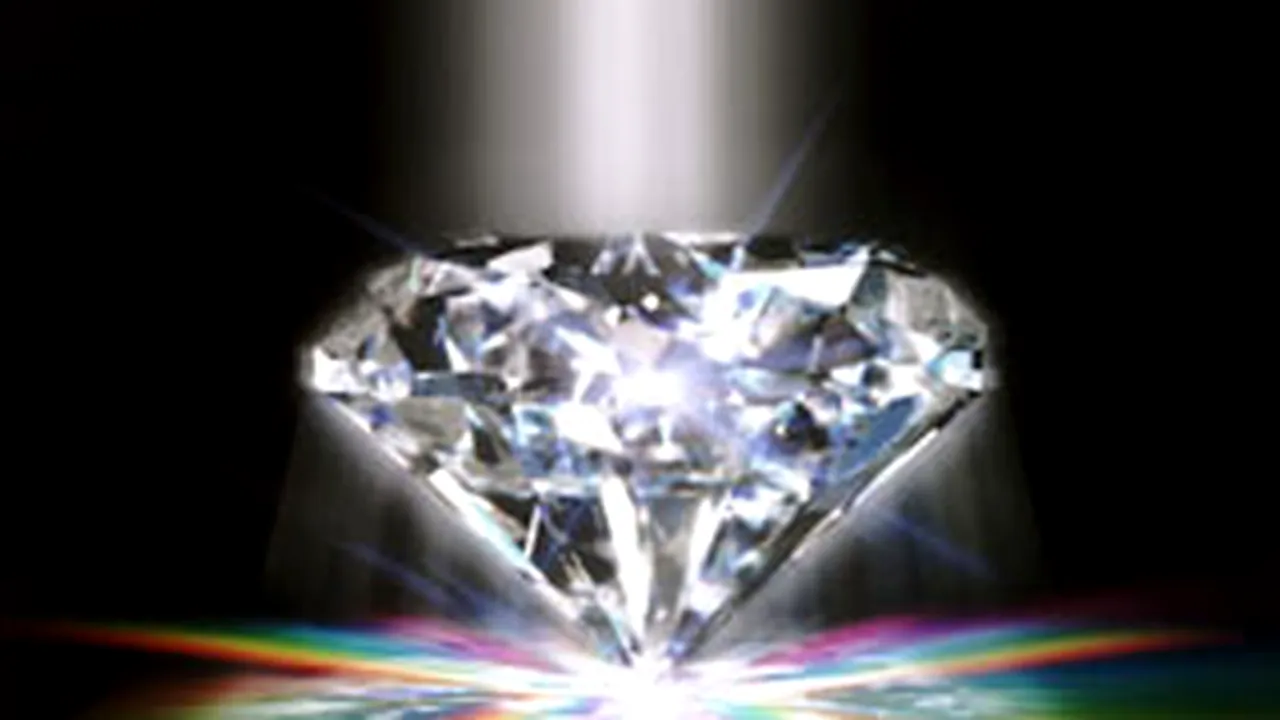 Rusia: Pandativ cu un diamant de 300.000 de euro, găsit într-o spălătorie auto