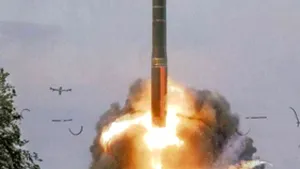 Rusia a lansat cu succes o rachetă intercontinentală cu focoase multiple