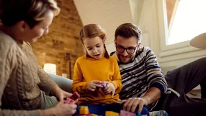 Ce comunică, fără să știe, părintele epuizat. Cercetătorii au un răspuns surprinzător