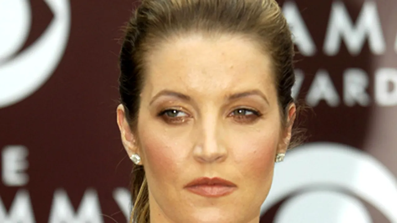 Lisa Marie Presley a născut gemeni