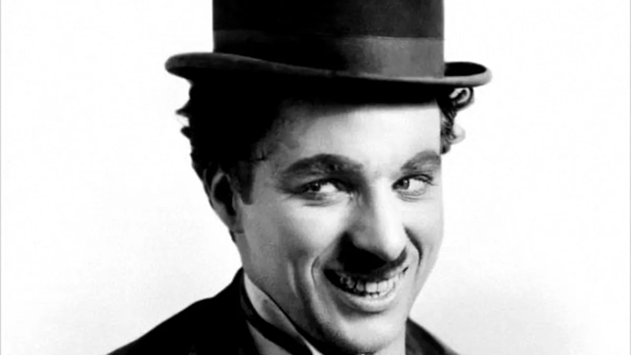 Singura carte scrisă de Charlie Chaplin, publicată pentru a marca centenarul personajului Charlot