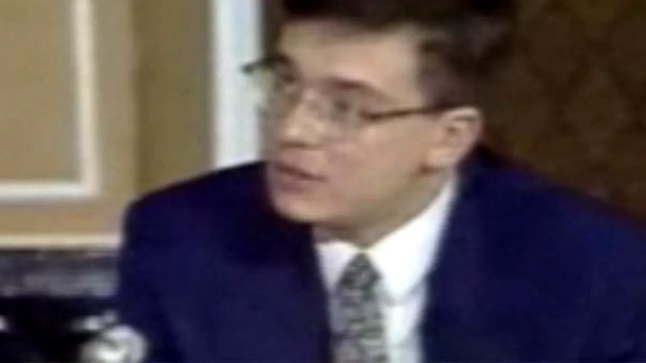 Mihai Răzvan Ungureanu, invitat în emisiunea lui Iosif Sava. Imagini de acum 16 ani
