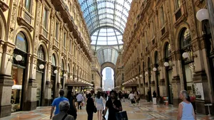 Super-bogații lumii mută miliarde în Italia. Orașul care atrage cei mai mulți investitori