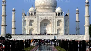 O replică a mausoleului Taj Mahal va fi construită în Dubai în următorii doi ani