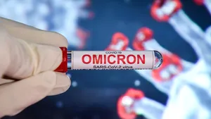 Organizaţia Mondială a Sănătăţii avertizează că Omicron poate genera variante mai periculoase