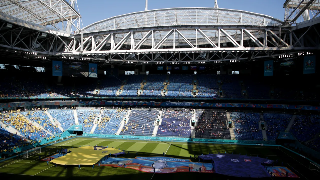 UEFA a confirmat intenţia Rusiei de a organiza Campionatul European de Fotbal. Ce ţări mai candidează 