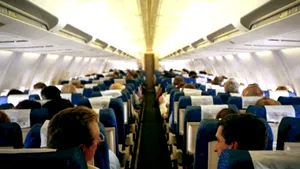 Pasagerii au dreptul la DESPĂGUBIRI dacă avionul întârzie sau zborul se anulează. Compensaţiile în bani ajung la SUTE de euro