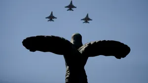 Iohannis, mesaj cu ocazia Zilei Aviaţiei Române şi a Forţelor Aeriene