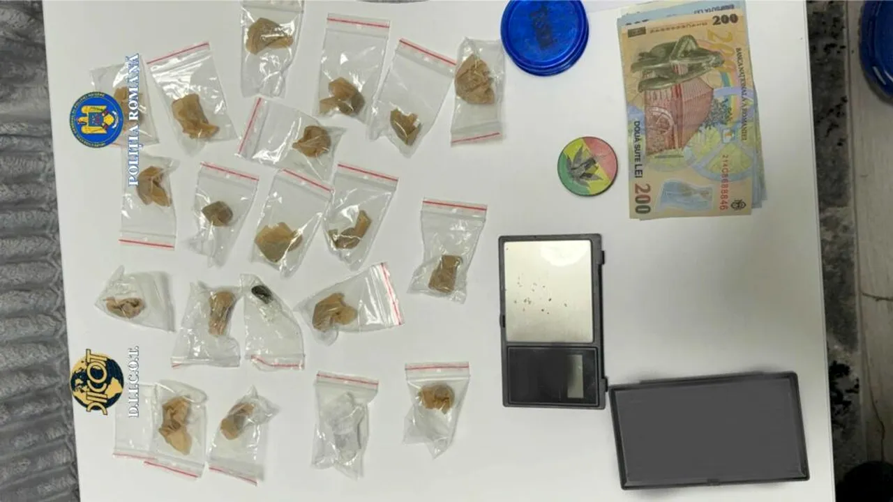 Trei bărbați și o femeie din Buzău, reținuți după ce ar fi vândut droguri prin aplicație