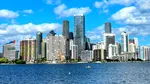 „Job de vis”: o agenție de turism din Florida plătește 10.000 de dolari pentru 10 zile de distracție, mâncare bună și apusuri pe plajă