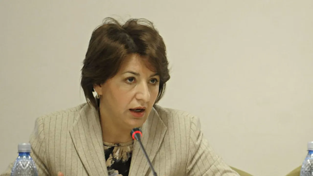 Sulfina Barbu: La un referendum de schimbare a preşedintelui Senatului, Geoană 