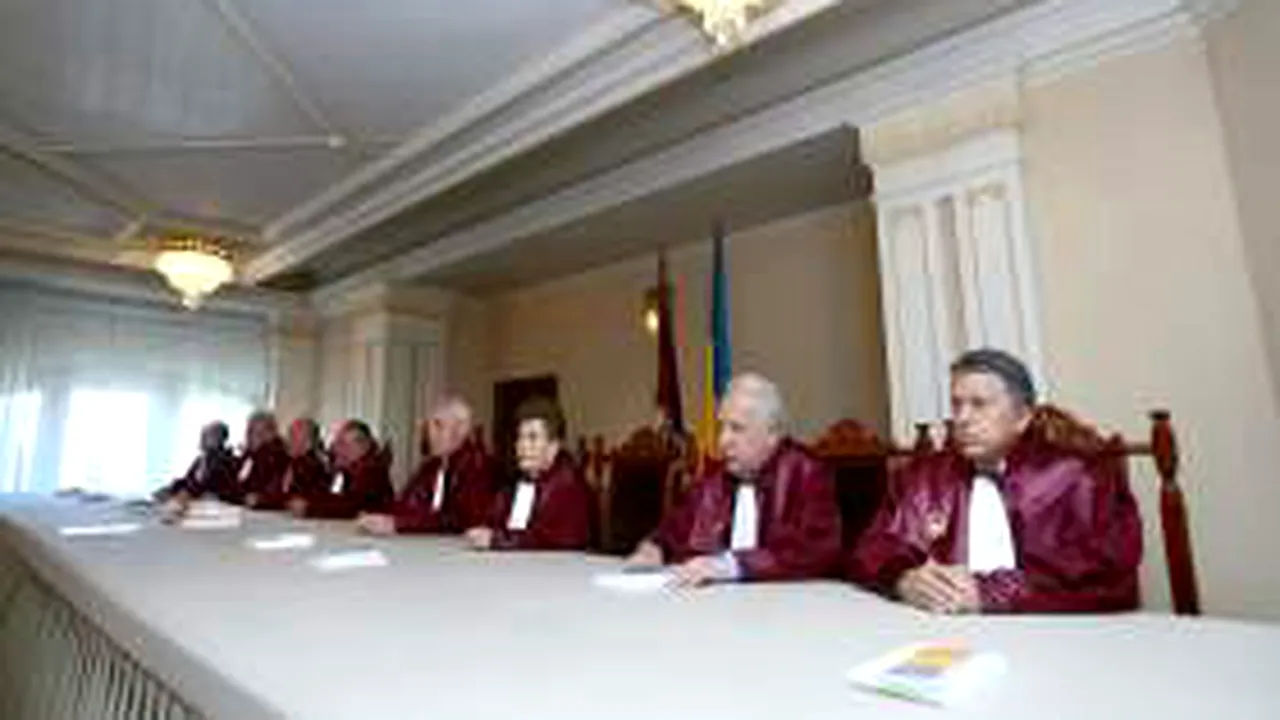 CNSAS îi verifică din nou pe magistraţii CC, după 