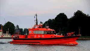 Evacuare medicală de urgență în largul Sulinei: un marinar preluat de salvatori