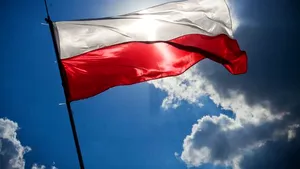 Polonia îşi construieşte prima centrală nucleară cu americanii