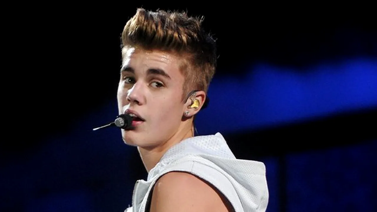 Justin Bieber, marele câştigător la American Music Awards 2016. Donald Trump, ironizat de artiştii americani 
