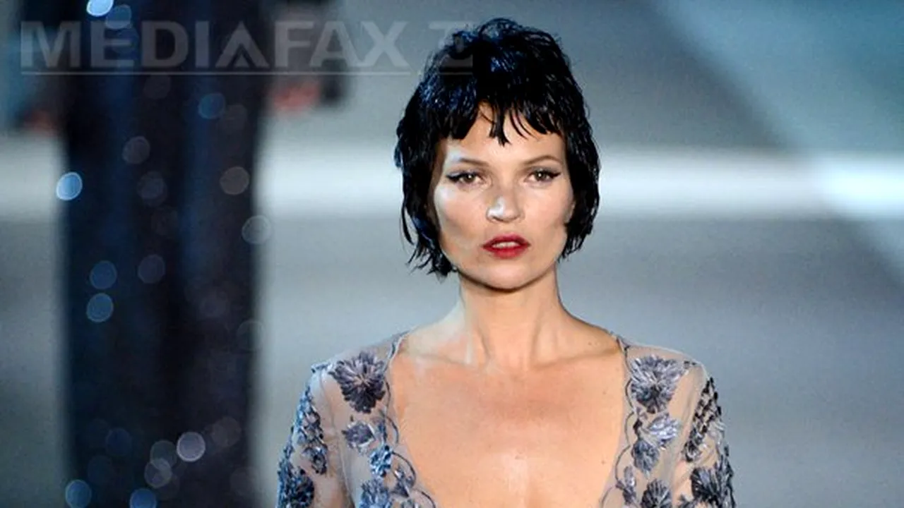 Kate Moss urmează o cură de detoxifiere în Turcia: sucuri, legume proaspete şi clisme zilnice