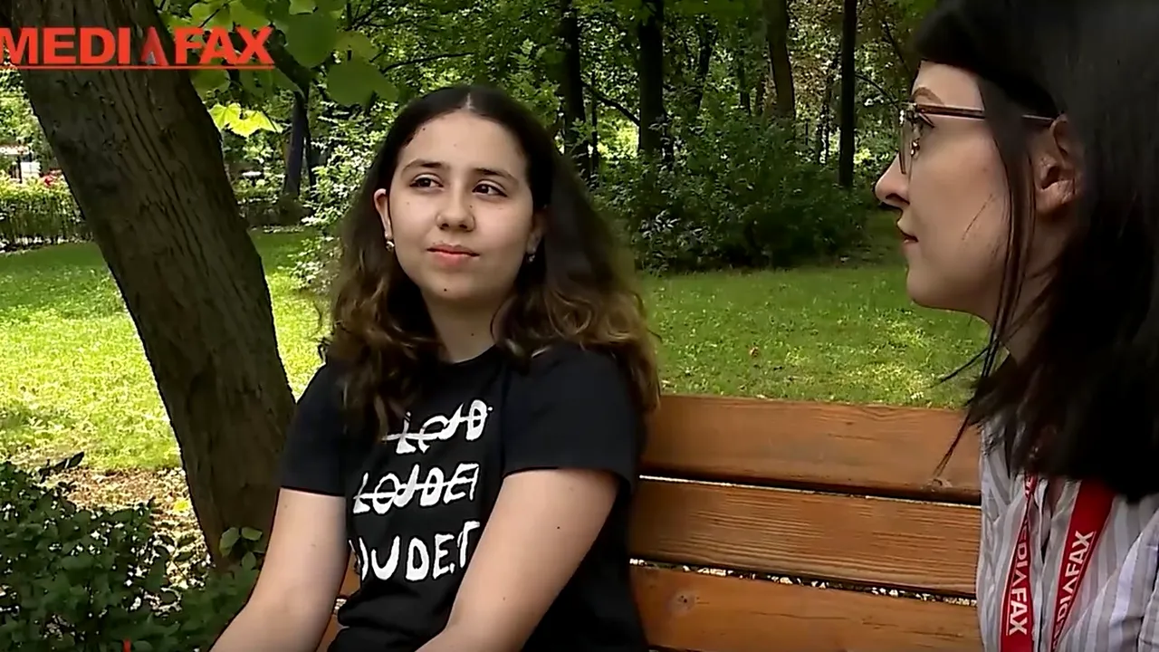 Chiar dacă subiectele la Evaluarea Naţională au fost uşoare, Crina nu se aştepta să obţină media 10 