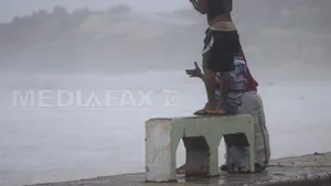 4 morţi, bilanţul trecerii Isaac prin Haiti. Furtuna tropicală se îndreaptă spre Florida