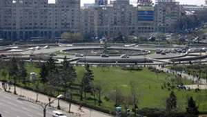 Fitch a redus ratingurile pentru Bucureşti şi Oradea