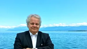Democraţia nu se dăruieşte, nu o primeşti cadou, se revendică!