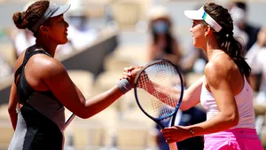 VIDEO Patricia Ţig părăseşte Roland Garros. Românca a fost eliminată de locul 2 WTA, Naomi Osaka