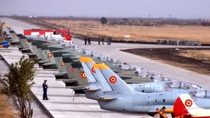 MApN: În toate unităţile militare au avut loc ceremonii pentru cei căzuţi în accidentul aviatic